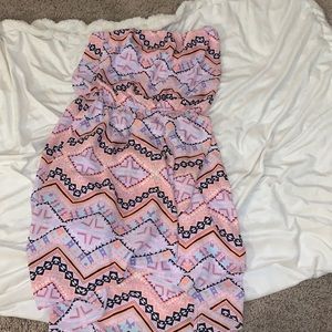 Strapless Aztec print express dress.
